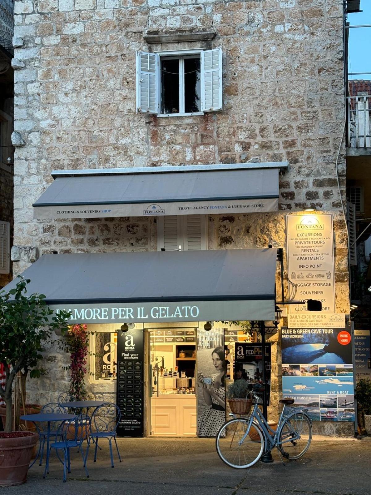 Riva Yacht Hvar Town Apartment ภายนอก รูปภาพ