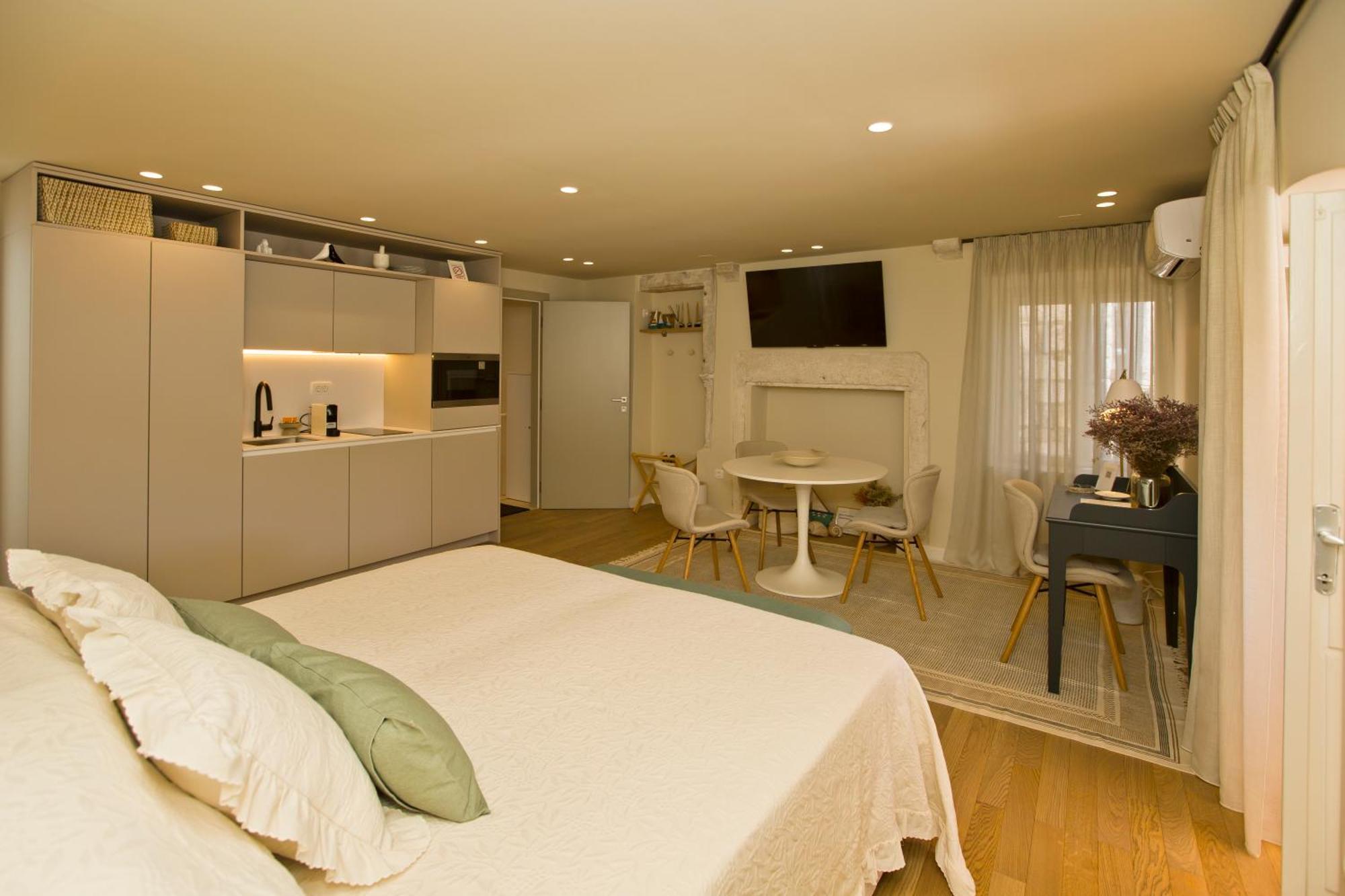 Riva Yacht Hvar Town Apartment ภายนอก รูปภาพ